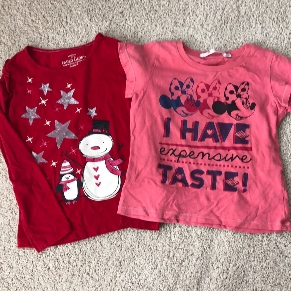 4/$20 Lot of 2 Girls Tops Size 6 Mini Mouse, Snowman, Penguin, Glittery Stars
